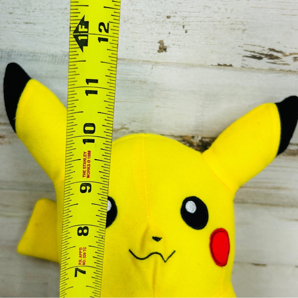 2011 Pokemon Pikachu 10” Plush Toy Factory Nintendo Game Freak Stuffed Animal - Picture 7 of 9